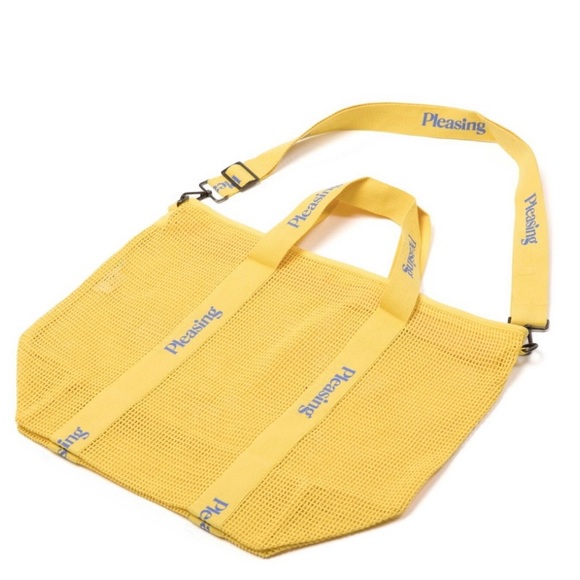 NEW Harry Styles Pleasing Yellow Pop Up Beach Tote Bag - Picture 1 of 3